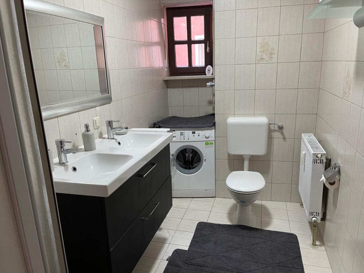 Helle Zwei-zimmer-stadt-wohnung Am Bismarkplatz Mit Tiefgarage Landshut