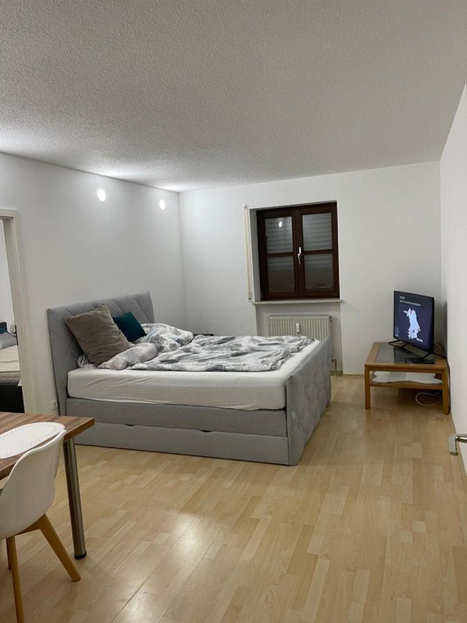 Apartment Helle Zwei-zimmer-stadt-wohnung Am Bismarkplatz Mit Tiefgarage