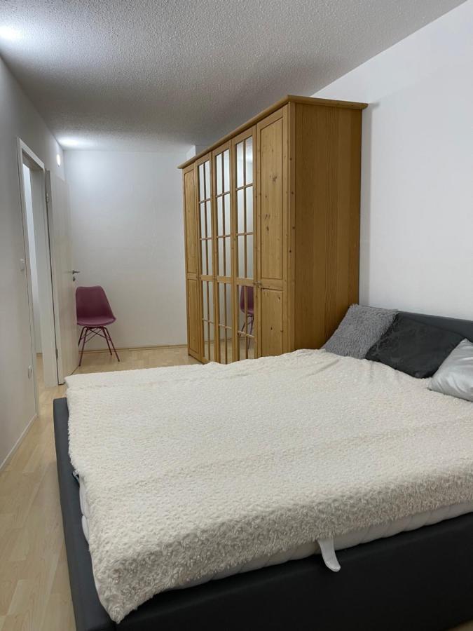 Helle Zwei-zimmer-stadt-wohnung Am Bismarkplatz Mit Tiefgarage Apartment Landshut